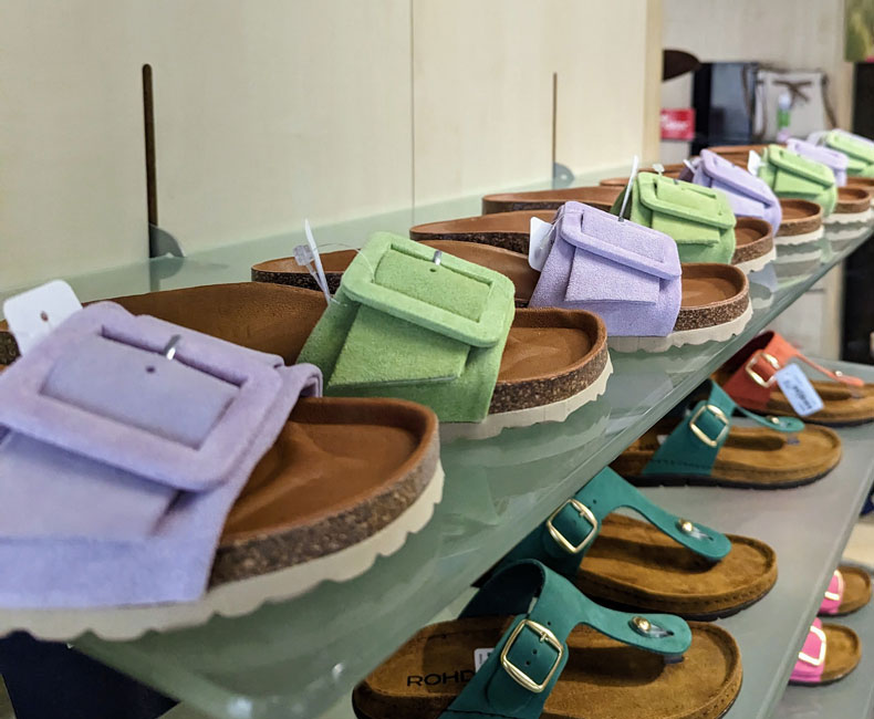 Schuhhaus_Salge_Calberlah_Pantoletten_Damen_Birkenstock.jpg Schuhhaus_Salge_Calberlah_Pantoletten_Damen_Birkenstock.jpg
