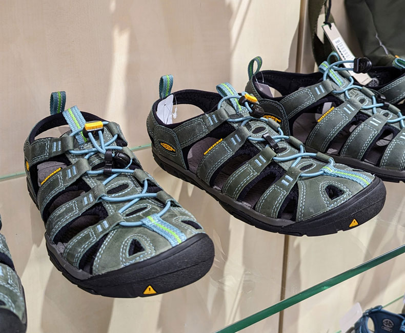 Schuhhaus_Salge_Calberlah_Sandalen_Herren_Outdoor_Sandalen Schuhhaus_Salge_Calberlah_Vivobarefoot_Herren_Damen_Kinder_Trainingsschuhe